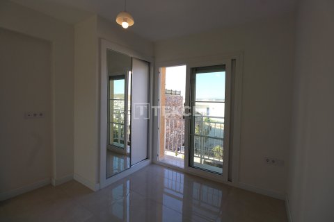 1+1 Penthouse in Milas, Turkey No. 66329 25