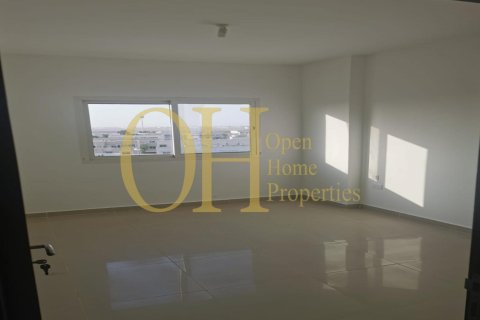 2 bedrooms Apartment in Al Reef, UAE No. 8638 5