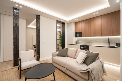 3 dormitorios Apartment en Madrid, Spain No. 27502 19