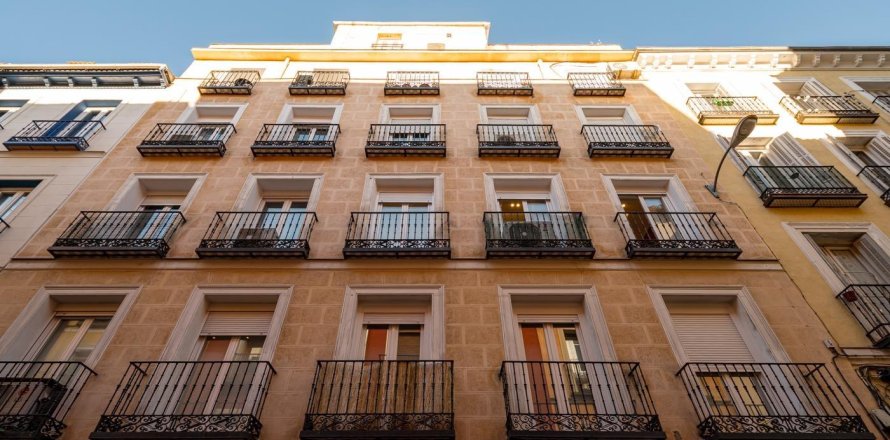 3 chambres Appartement à Madrid, Spain No. 27502