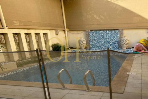 5 bedrooms Townhouse in Al Raha Gardens, UAE No. 10168 2