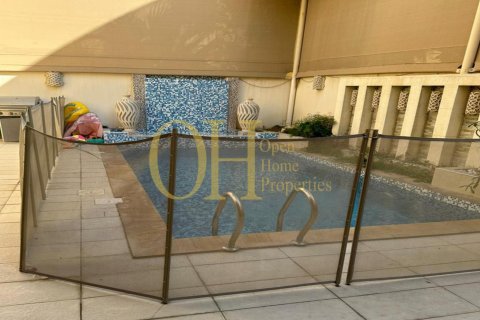 5 bedrooms Townhouse in Al Raha Gardens, UAE No. 10168 3