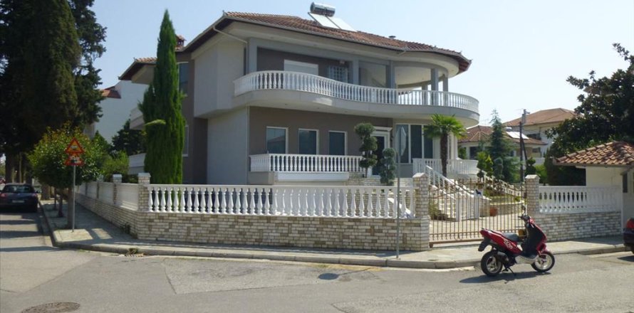 5 dormitorios Villa en Pieria, Greece No. 60127