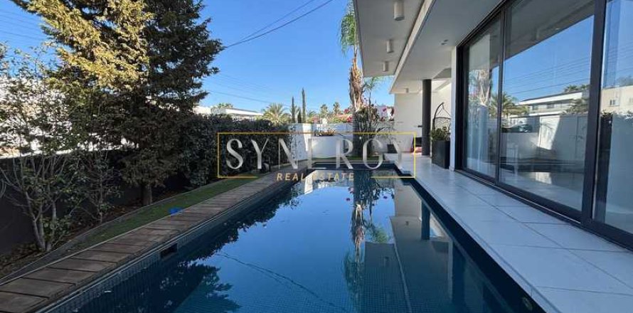 4 dormitorios House en Strovolos, Cyprus No. 70665