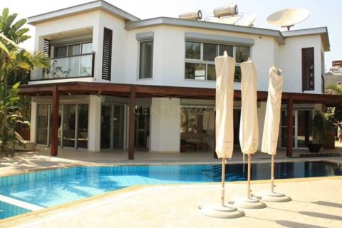 3 bedrooms Villa in Pyrgos, Cyprus No. 28878 5