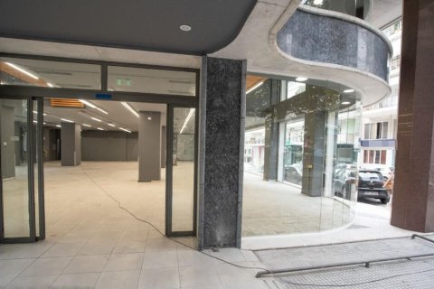 815m² Commercial property à Evosmos, Greece No. 54404 4