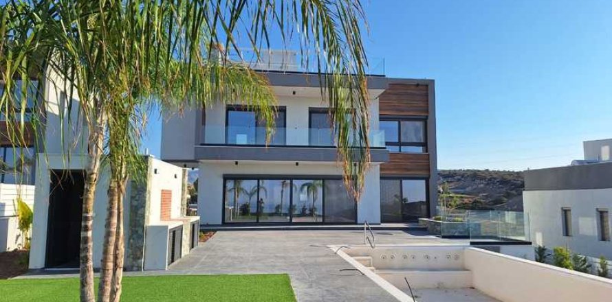 4 dormitorios Villa en Parekklisia, Cyprus No. 74124