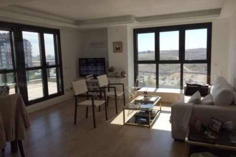 2 bedrooms Apartment in Madrid, Spain No. 26131 2