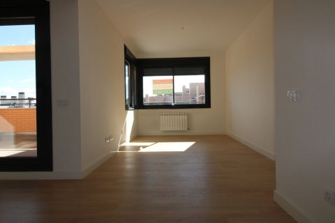 3 dormitorios Apartment en Madrid, Spain No. 26130 10