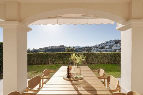 3 chambres Appartement à Benahavis, Spain No. 27430 4