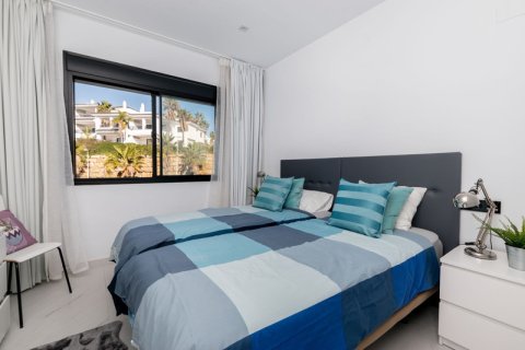 4 dormitorios Apartment en Estepona, Spain No. 27426 27