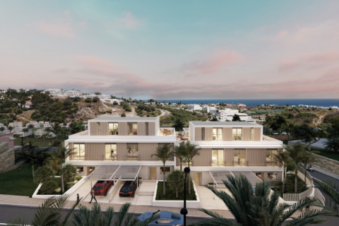 4 dormitorios House en Estepona, Spain No. 27492 3