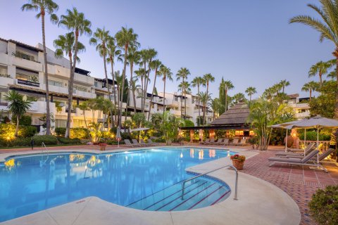 3 dormitorios Apartment en Marbella, Spain No. 27071 3