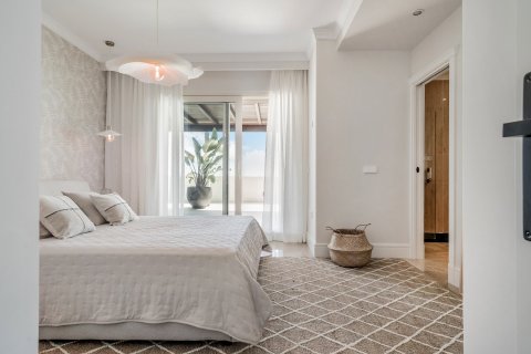 3 dormitorios Penthouse en Marbella, Spain No. 27124 14