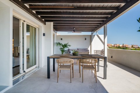 3 dormitorios Penthouse en Marbella, Spain No. 27124 5