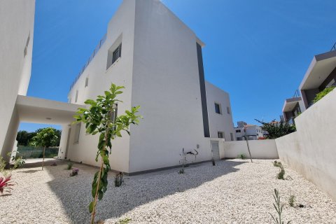 4 bedrooms Villa in Paphos, Cyprus No. 37493 4