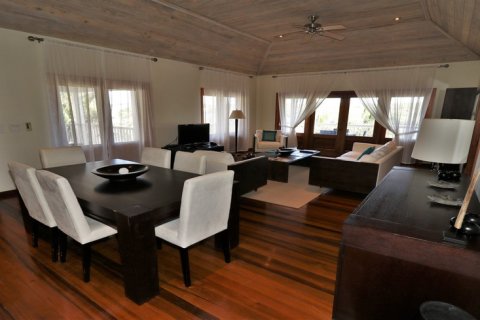 2 bedrooms Villa in Willikies, Antigua and Barbuda No. 61363 3