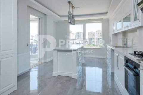 5 rooms Apartment in Konyaalti, Turkey No. 16252 18