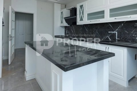 5 rooms Apartment in Konyaalti, Turkey No. 16252 10