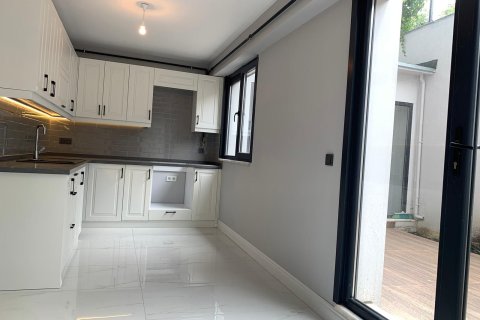 6+2 Apartment in Istanbul, Turkey No. 16368 6