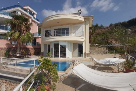 3+1 Villa en Kestel, Turkey No. 16148 10