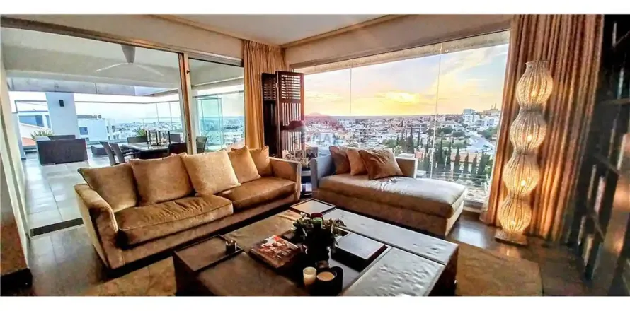 4 dormitorios Penthouse en Mesa Geitonia, Cyprus No. 34503