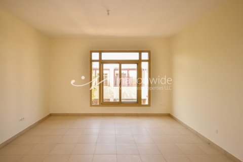 5 bedrooms Villa in Al Raha Golf Gardens, UAE No. 4200 6