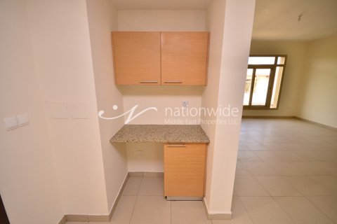 5 bedrooms Villa in Al Raha Golf Gardens, UAE No. 4200 9