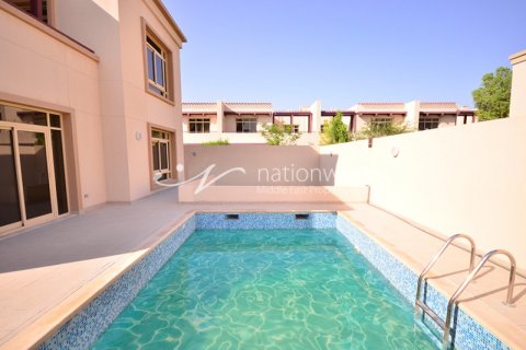 5 bedrooms Villa in Al Raha Golf Gardens, UAE No. 4200 2