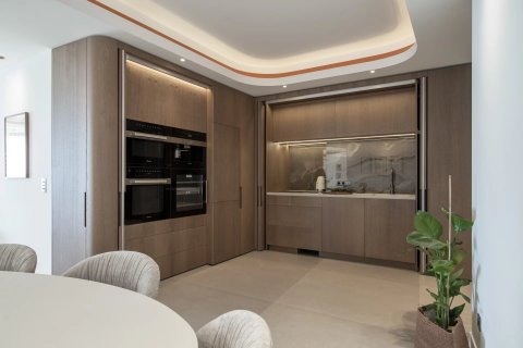 3 dormitorios Apartment en Cannes, France No. 67301 8