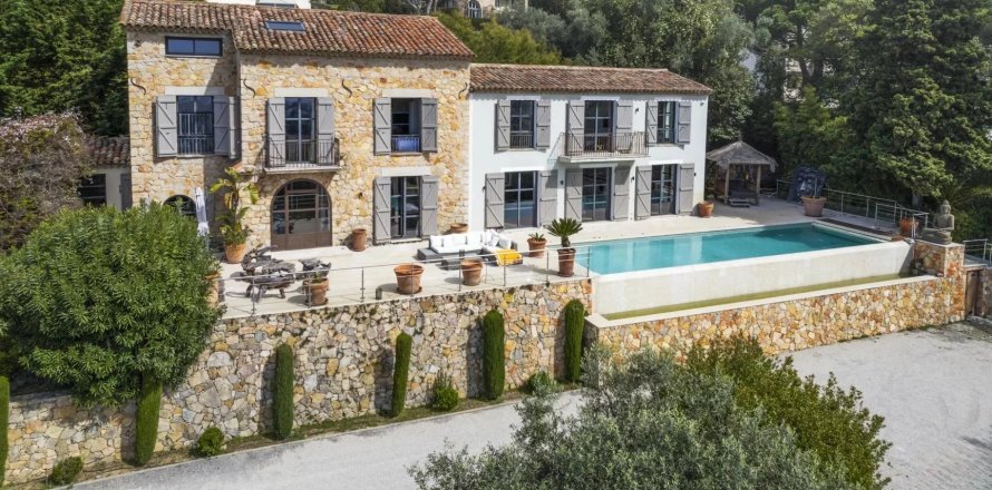 9 bedrooms Villa in Le Cannet, France No. 67304