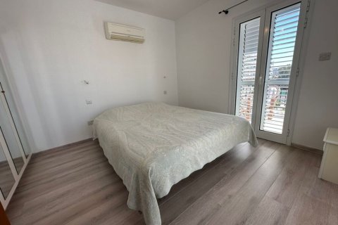 4 bedrooms Apartment in Limassol, Cyprus No. 48756 9