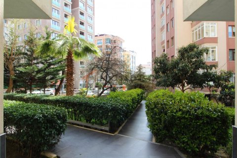 5+1 Appartement à Maltepe, Turkey No. 17866 26