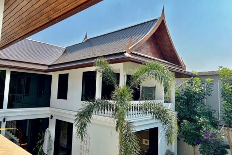 5 bedrooms House in Chiang Mai, Thailand No. 1571 18