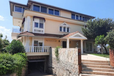 6 rooms Apartment in Oba, Turkey No. 21381 1