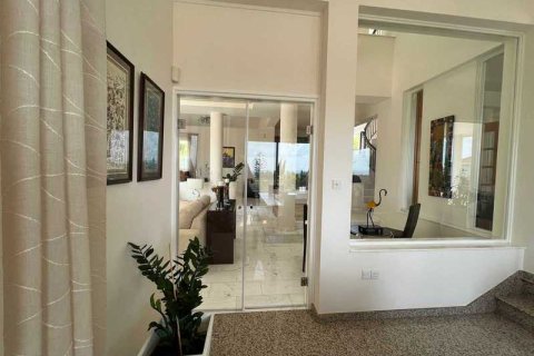 5 bedrooms Villa in Erimi, Cyprus No. 45368 6