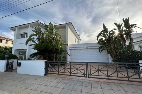 4 bedrooms House in Larnaca, Cyprus No. 39537 2