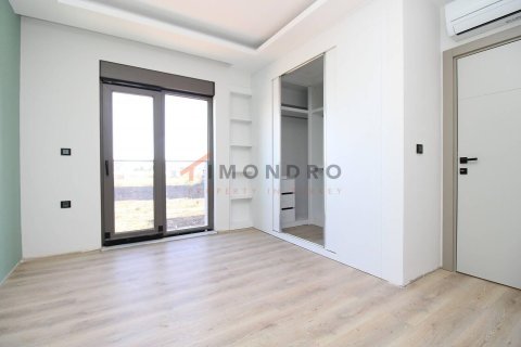 2+1 Apartment en Aksu, Turkey No. 17709 18