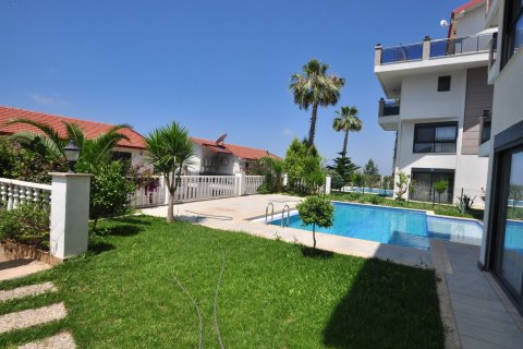 6+2 Villa en Kargicak, Turkey No. 14404 21