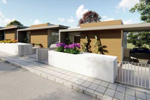 3 bedrooms Villa in Limassol, Cyprus No. 31566 2