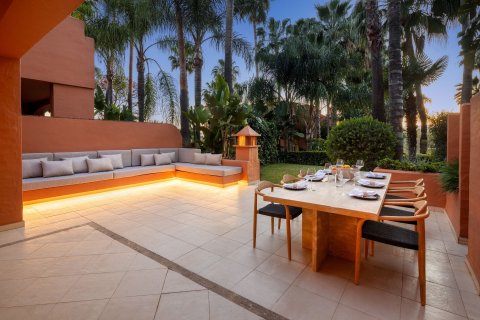 4 dormitorios Townhouse en Marbella, Spain No. 27473 16