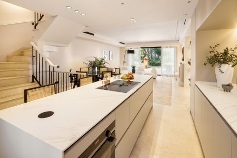 4 chambres Townhouse à Marbella, Spain No. 27473 11