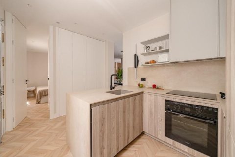 2 dormitorios Apartment en Madrid, Spain No. 27477 13