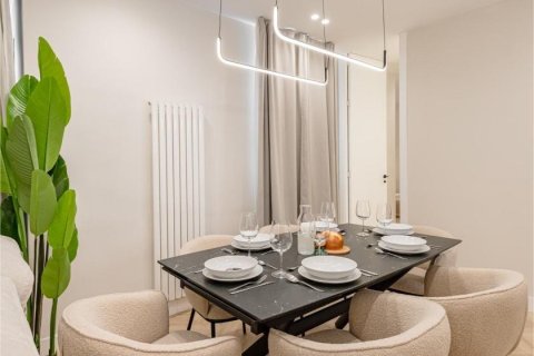 2 dormitorios Apartment en Madrid, Spain No. 27477 10