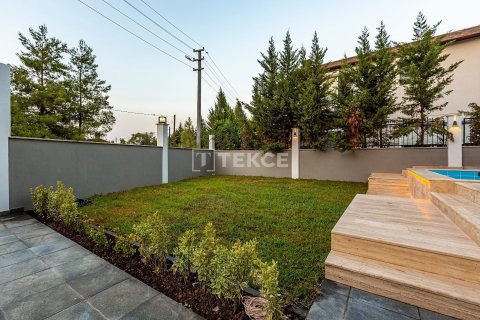 5+1 Villa en Dosemealti, Turkey No. 16164 22