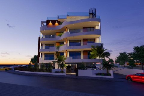 3 dormitorios Apartment en Germasogeia, Cyprus No. 53293 1