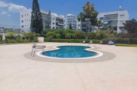 2 dormitorios Apartment en Agios Tychonas, Cyprus No. 35209 6