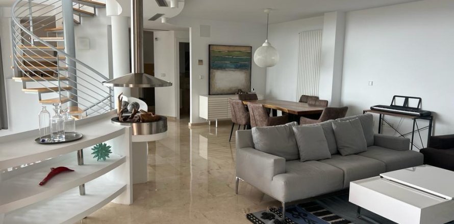 4 bedrooms Apartment in Altea, Spain No. 26838