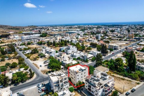 479m² Commercial property in Paphos, Cyprus No. 47587 4