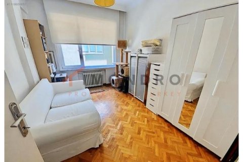 4+1 Apartment en Besiktas, Turkey No. 17096 9